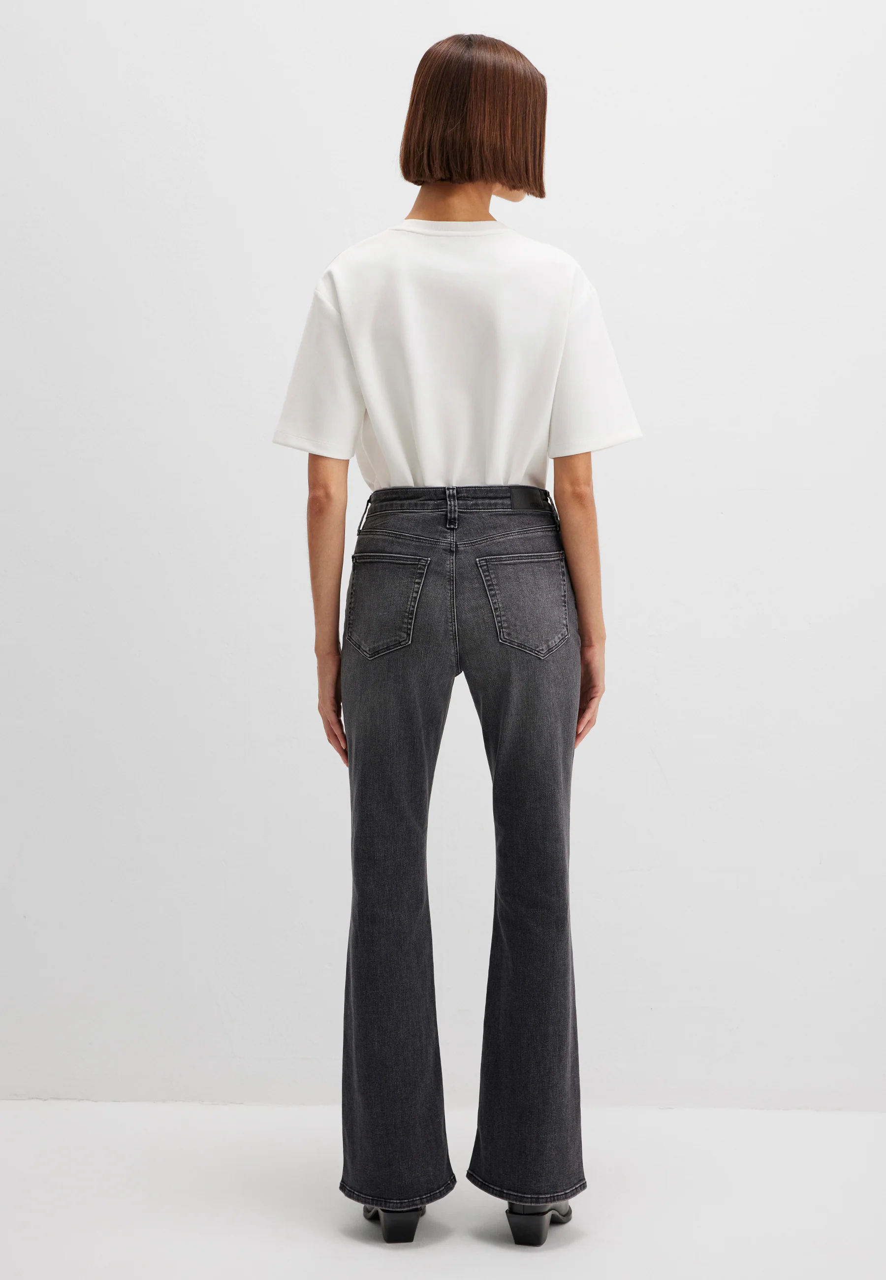 SAMARA | High-Rise, Pedal Pusher Pant - Image 5