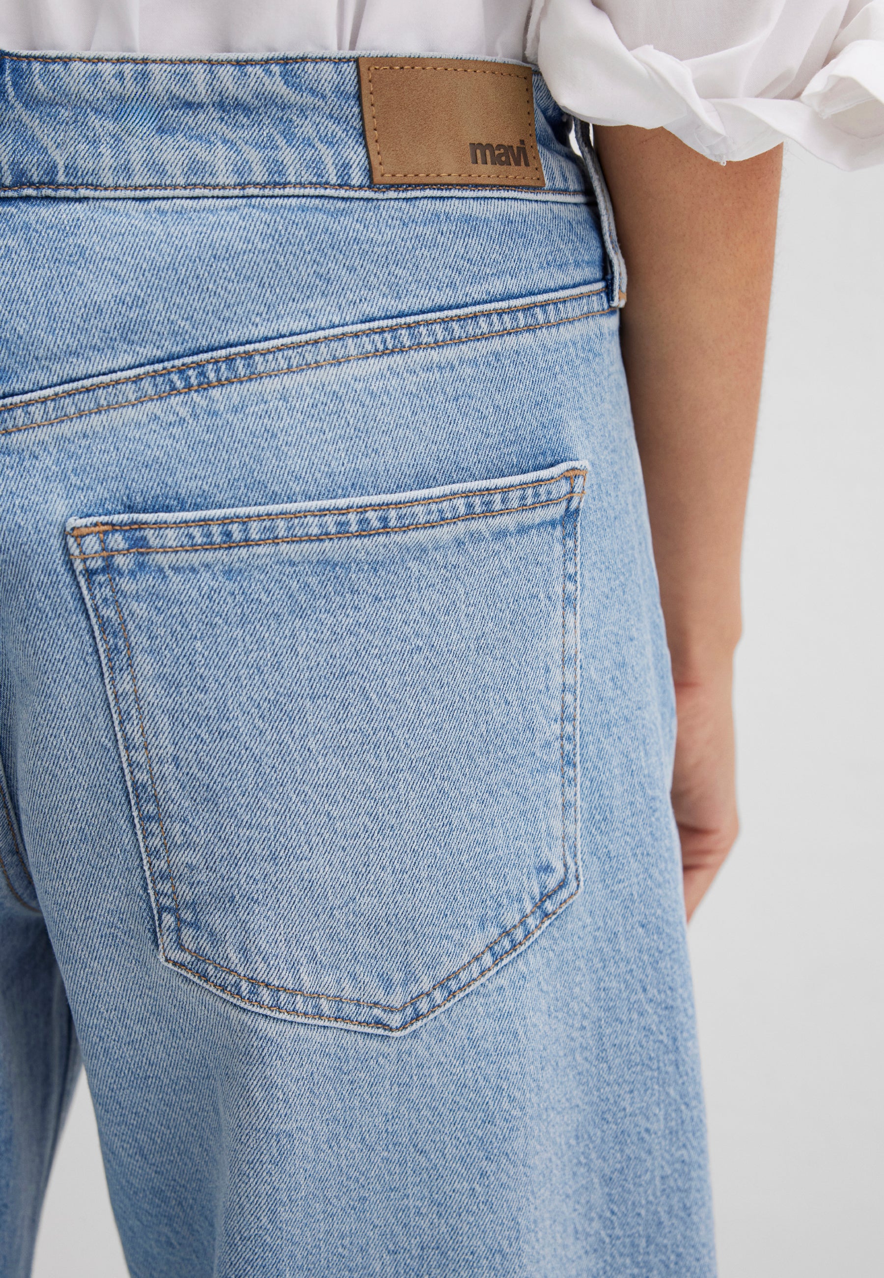 SANDRA | High-Rise, Cuffed Wide Leg - Image 7