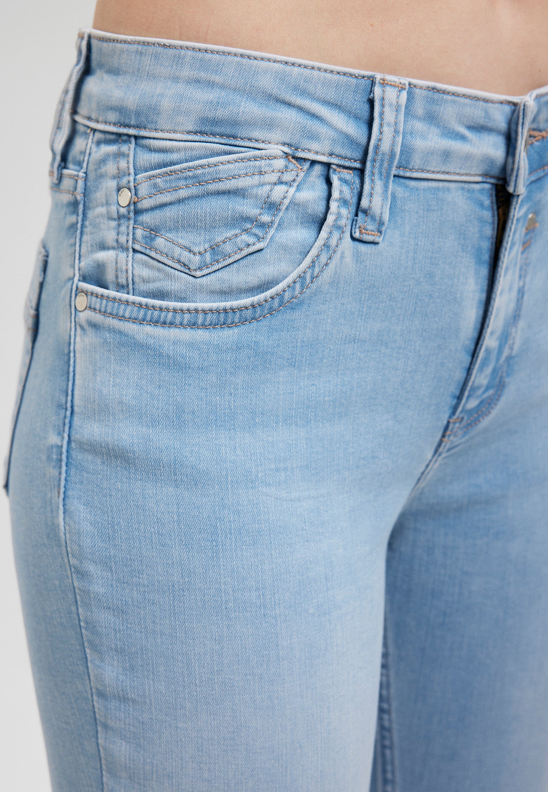 SOPHIE | Mid-Rise, Slim Skinny - Image 6