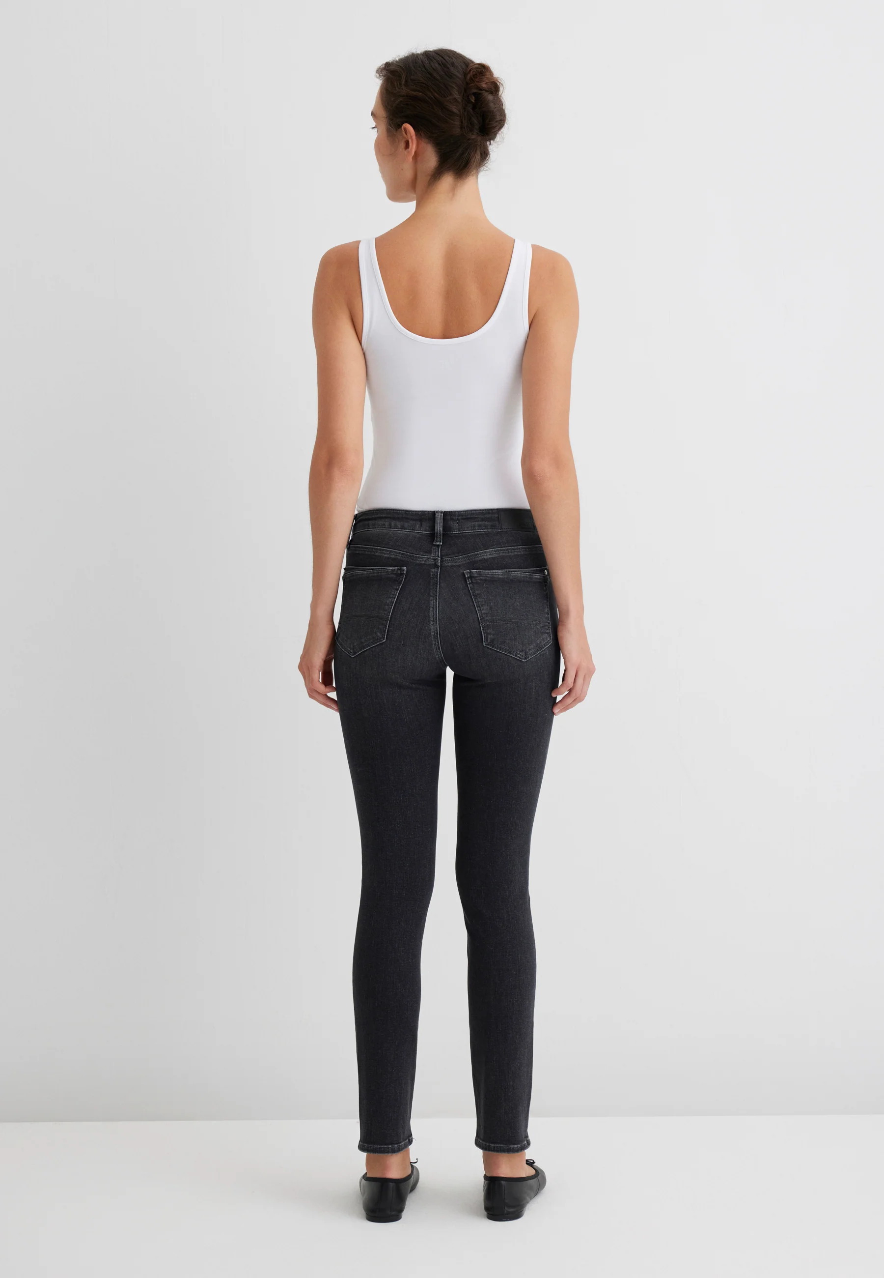 SOPHIE | Mid-Rise, Slim Skinny - Image 5