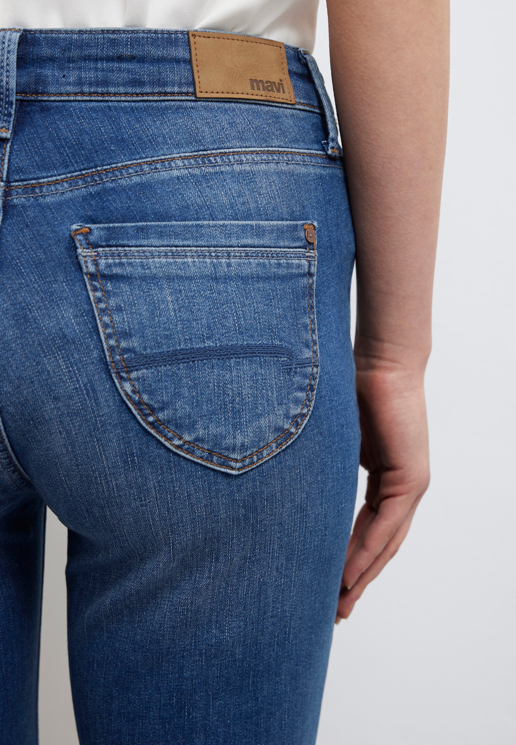 SOPHIE | Mid-Rise, Slim Skinny - Image 7