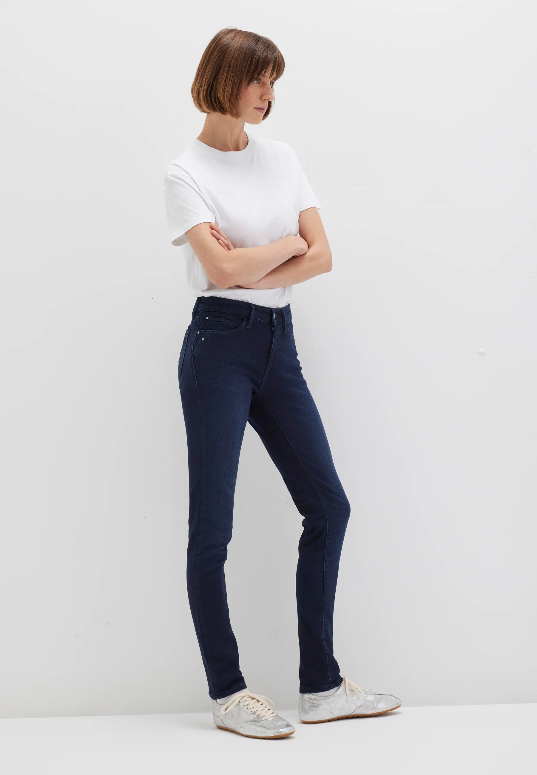 SOPHIE | Mid-Rise, Slim Skinny - Image 3