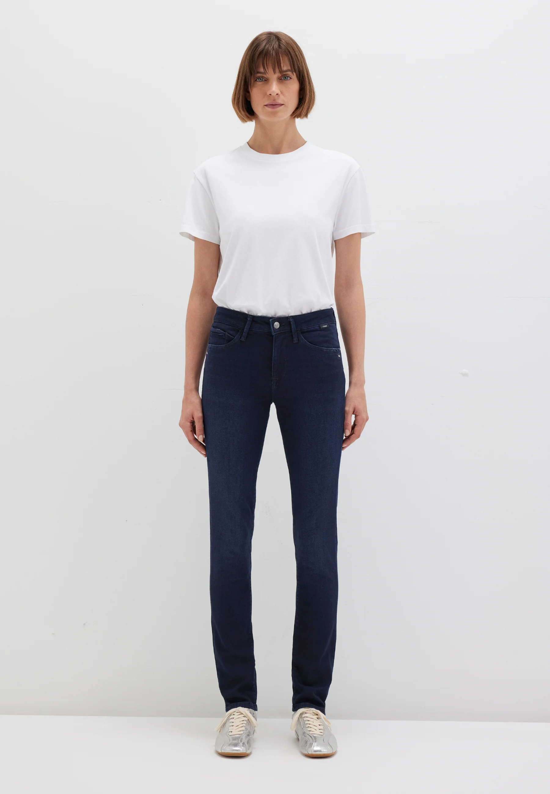SOPHIE | Mid-Rise, Slim Skinny - Image 4