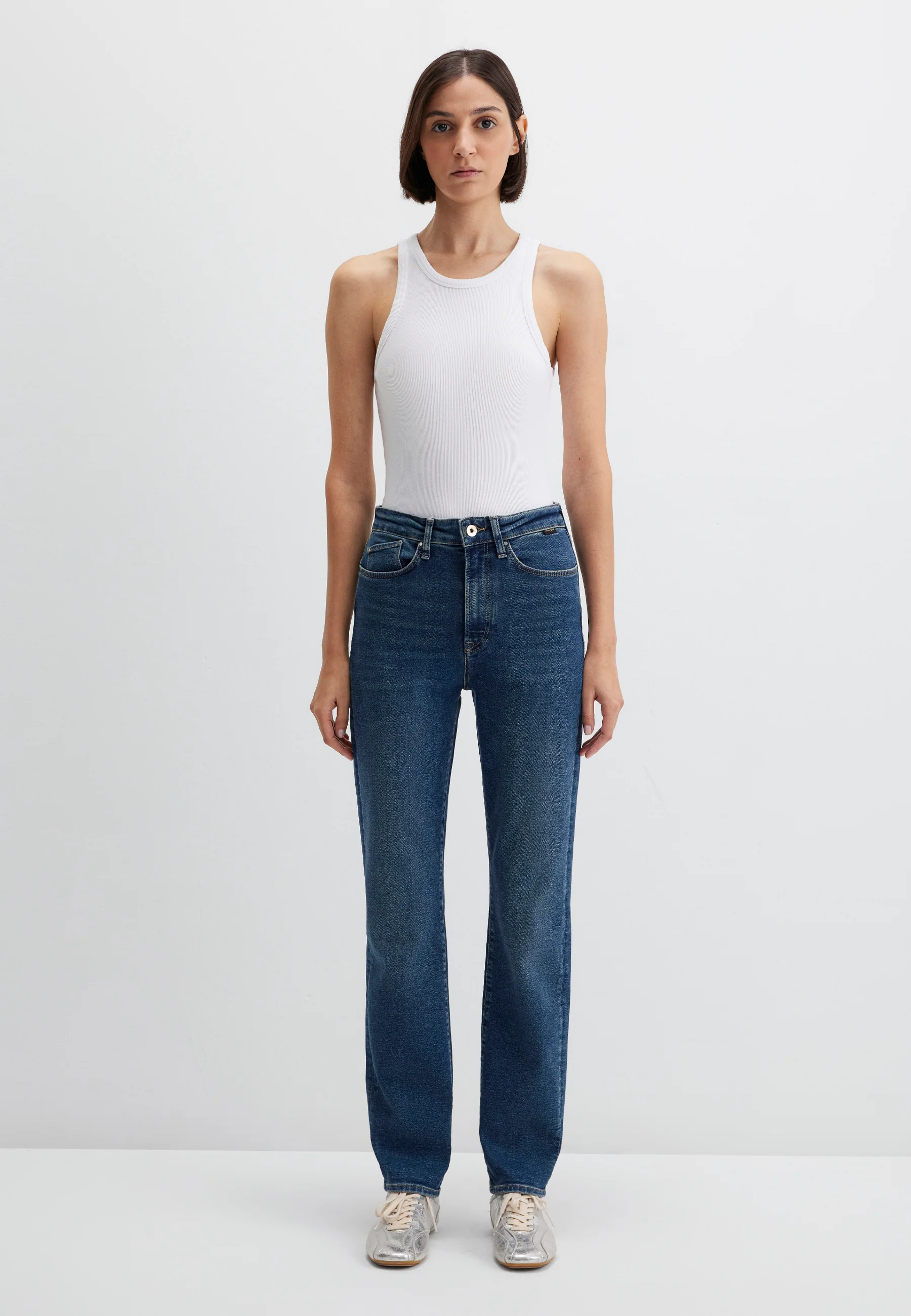 STAR | Iconic High-Rise, Mom Jeans - Image 4