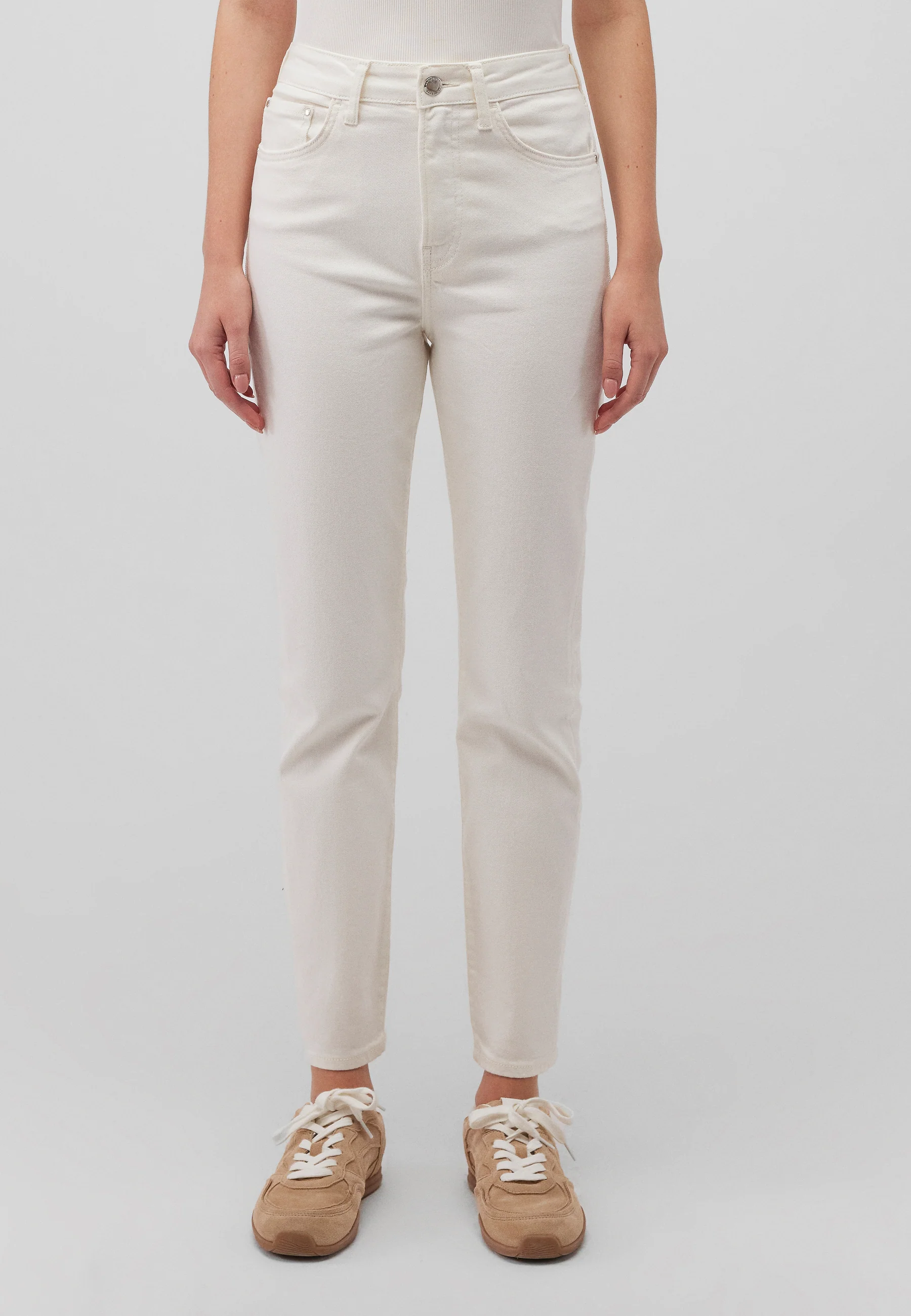 STAR | All Blue Iconic High-Rise, Mom Jeans - Image 4