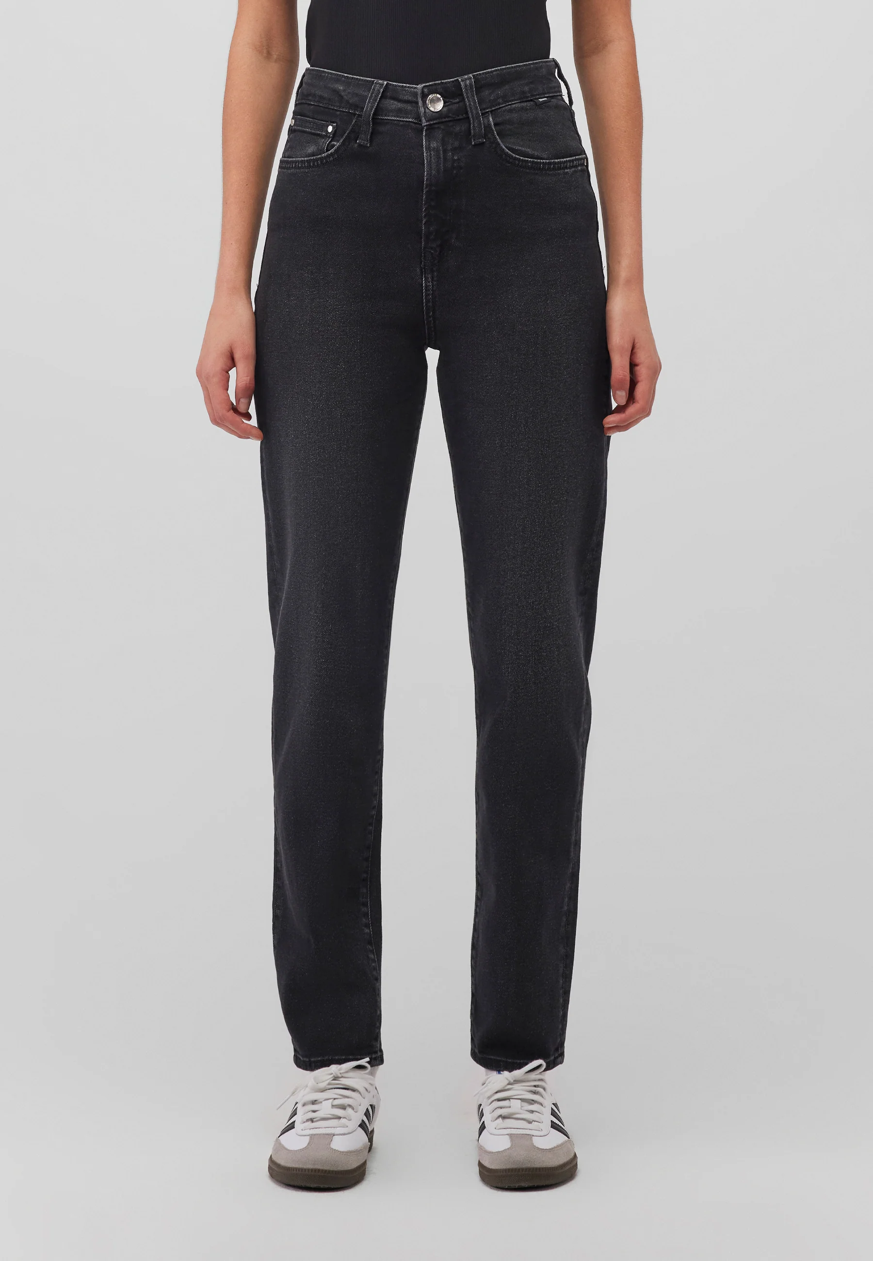 STAR | Iconic High-Rise, Mom Jeans - Image 4