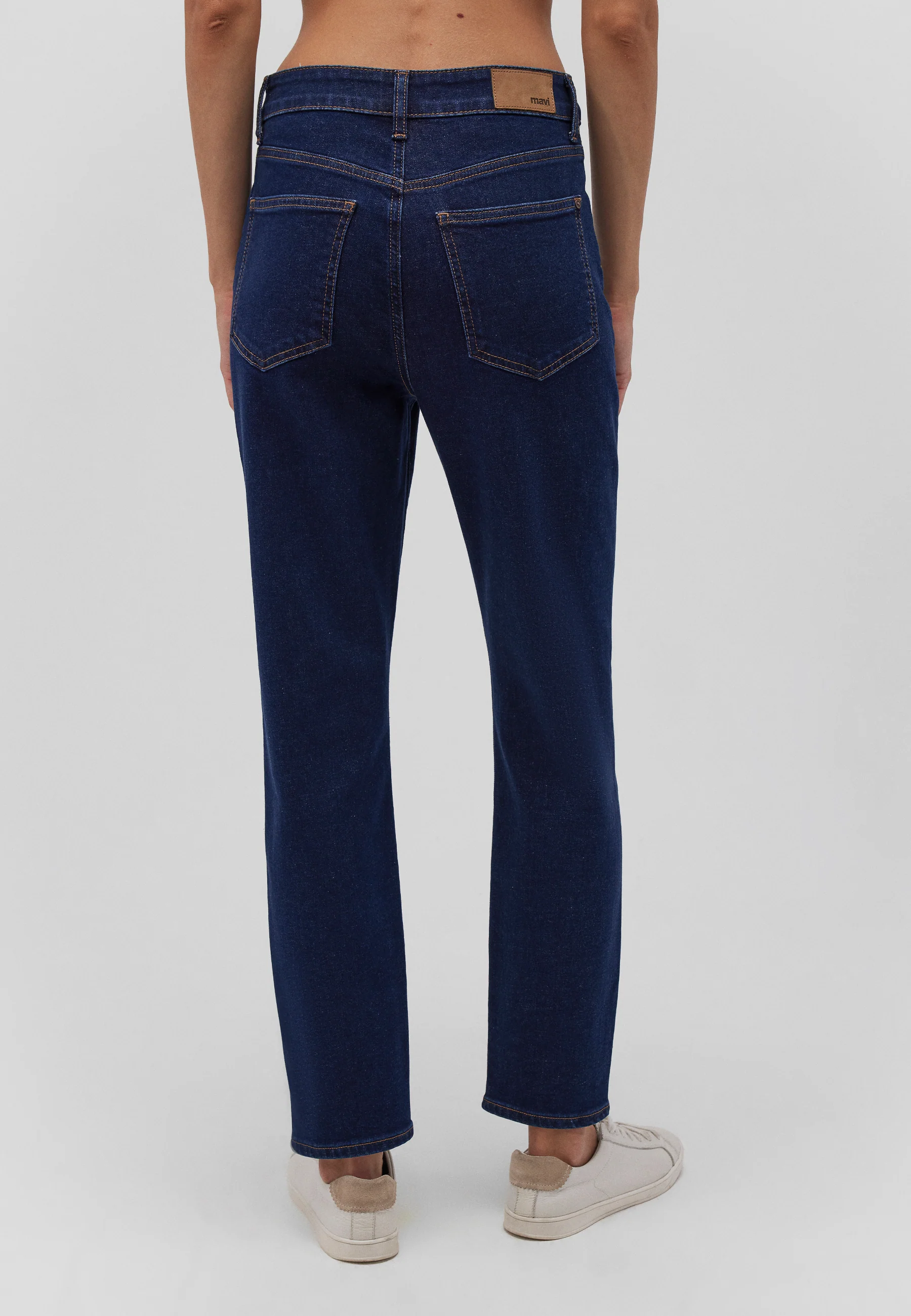 STAR | Iconic High-Rise, Mom Jeans - Image 5