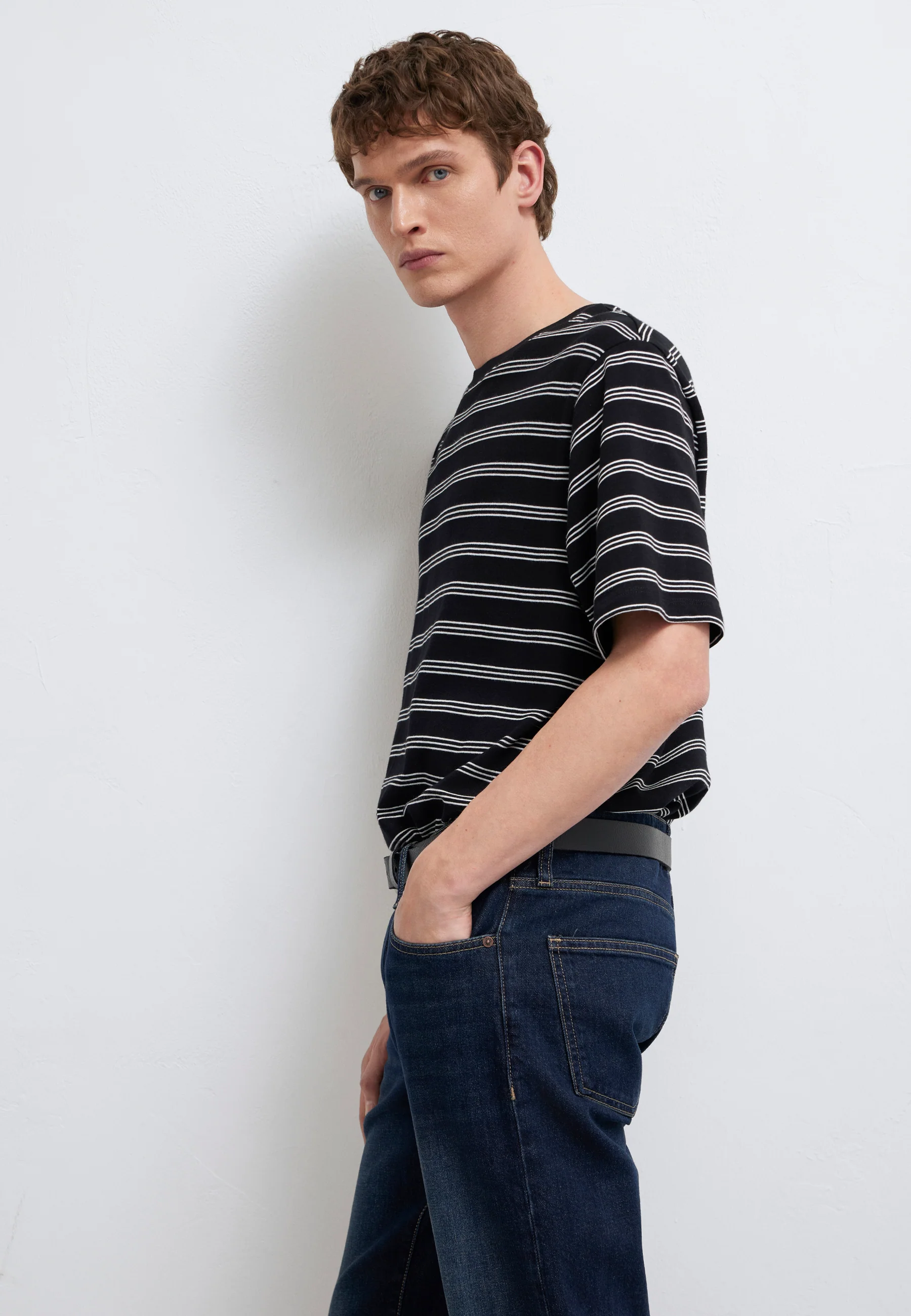 STRIPE T-SHIRT | Gestreiftes T-Shirt - Image 3