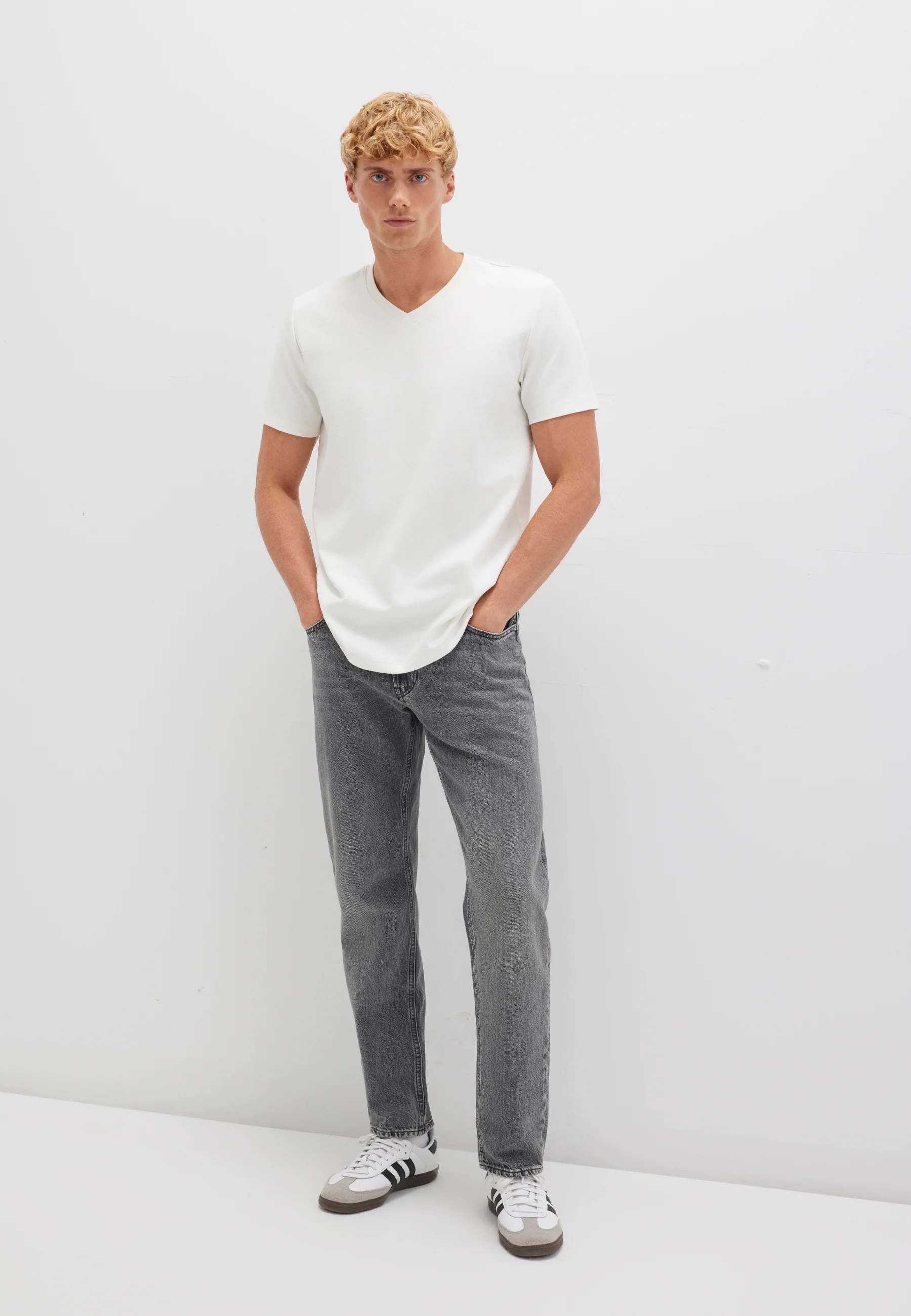 V NECK TEE | Premium V-Neck T-Shirt - Image 4