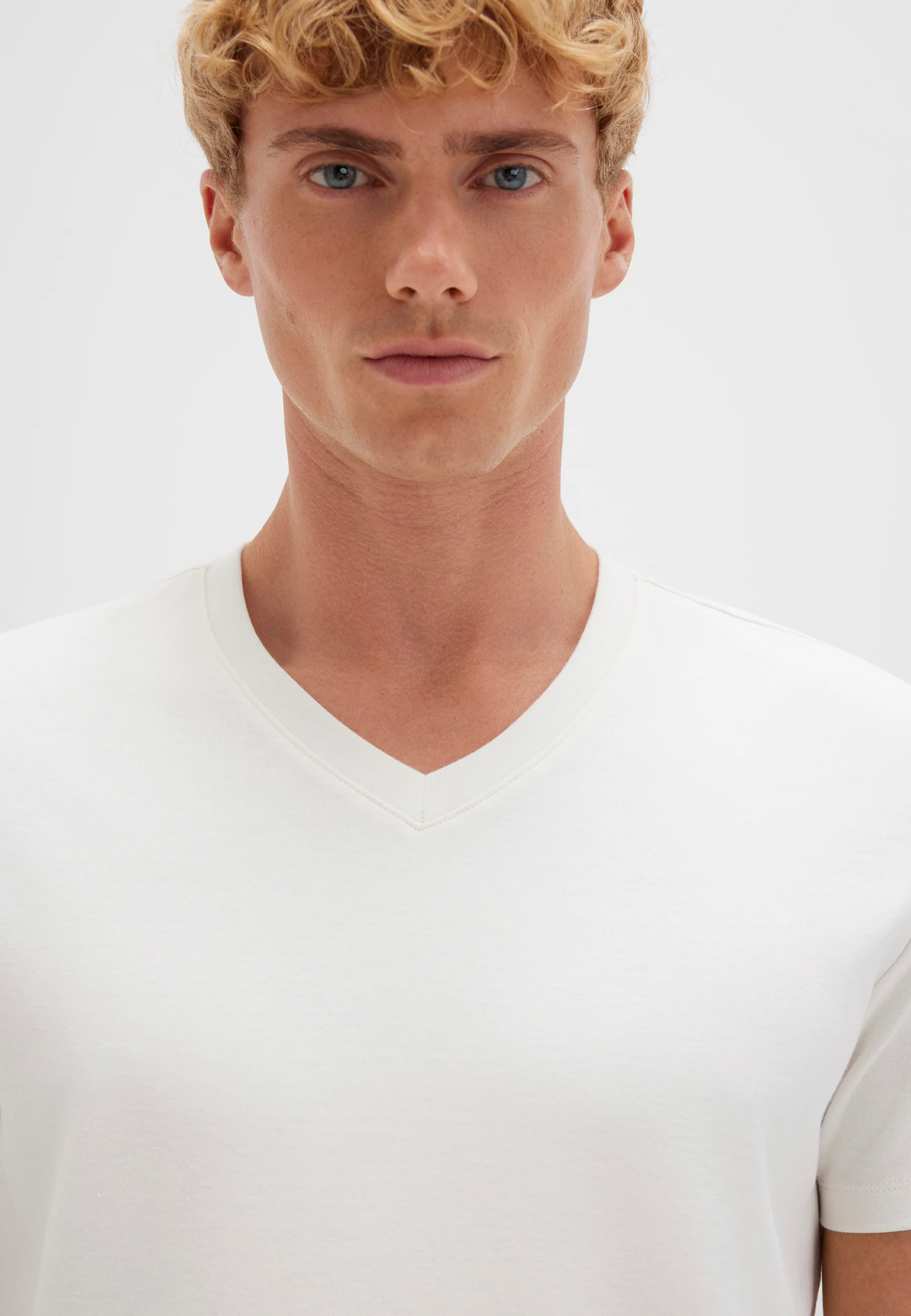 V NECK TEE | Premium V-Neck T-Shirt - Image 6