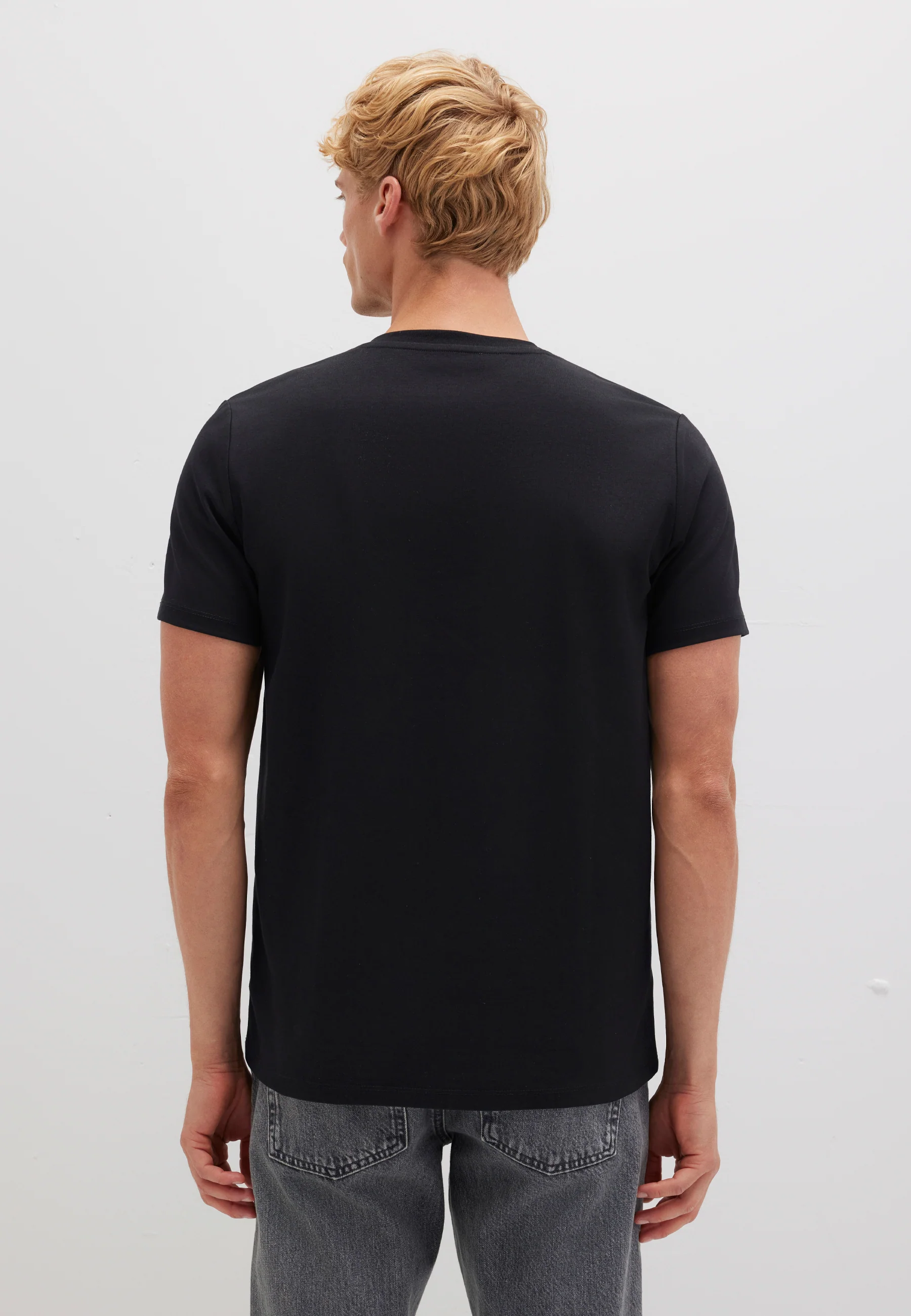V NECK TEE | Premium V-Neck T-Shirt - Image 5